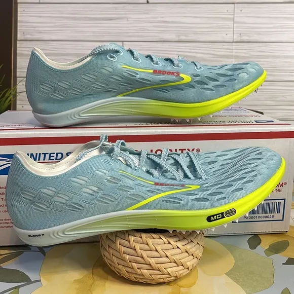 💥 Brooks ELMN8 Spikes, Track &amp; Field, Track Shoes, Cross Country | Womens 11.5