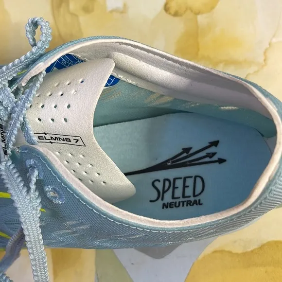 💥 Brooks ELMN8 Spikes, Track &amp; Field, Track Shoes, Cross Country | Womens 11.5