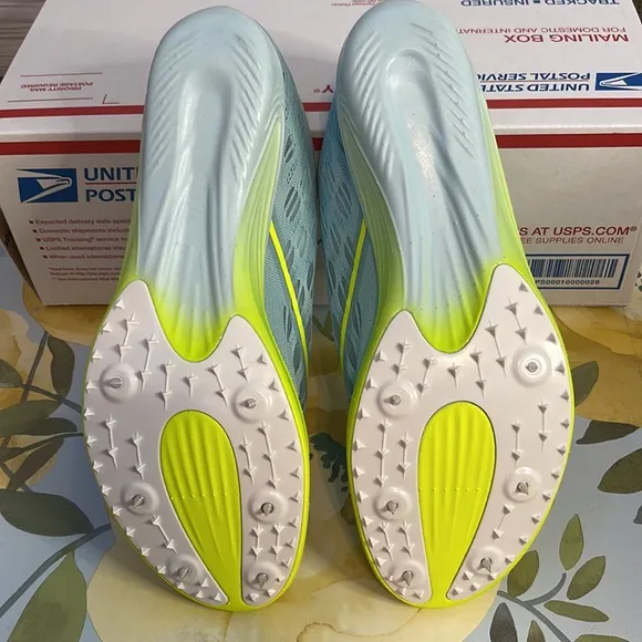 💥 Brooks ELMN8 Spikes, Track &amp; Field, Track Shoes, Cross Country | Womens 11.5