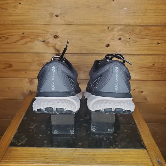 ❤️ BROOKS GHOST 13 Gray &amp; lavender light weight running tennis shoes Siz…