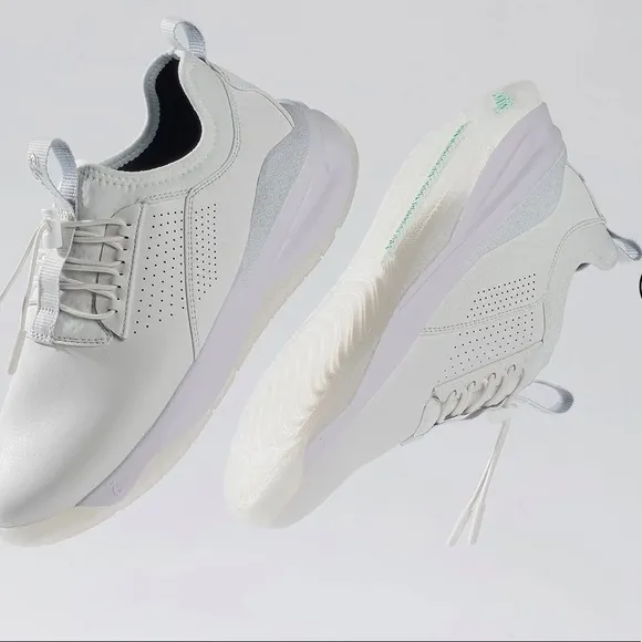 - - CLOVE NURSE SHOES new  Brilliant white size Women 8.5