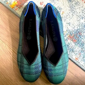 - Rothys round toe size 11.5 forest green plaid woman flat shoes