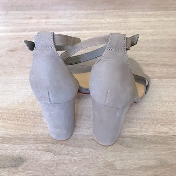 🌲 Schutz Enida 4&quot; Sandal Heel in Mouse Brown Tan Beige 9.5