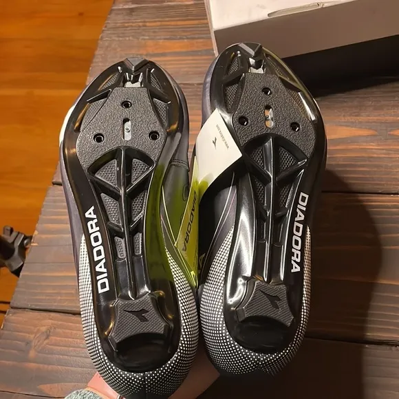 40 Diadora Phantom II C05