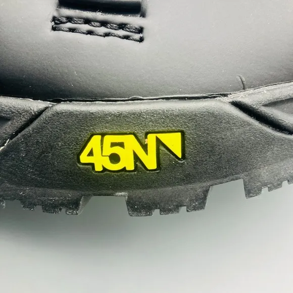 45NRTH Ragnarok Cold Weather Cycling Shoes EU42 / US-M8.5  Black