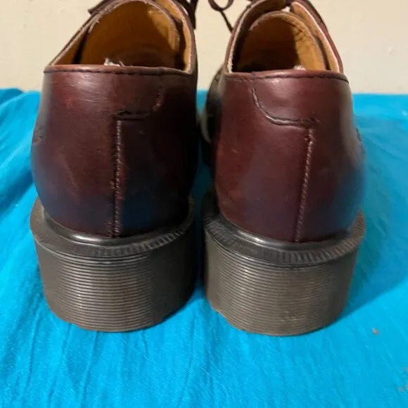 90s Vintage Dr. Martens Made in England Brown Leather 3-Eye Cap Toe Oxford Shoes