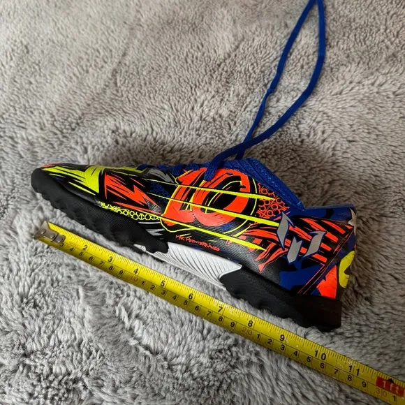 aAdidas Lionel Messi 19.2 Male Boy 5.5 Soccer Graphic Design Turf Soccer Cleats