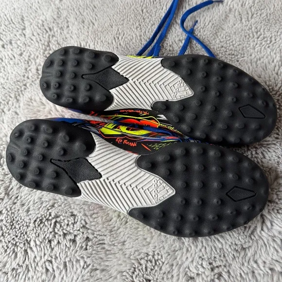 aAdidas Lionel Messi 19.2 Male Boy 5.5 Soccer Graphic Design Turf Soccer Cleats