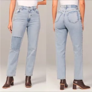 ABERCROMBIE Curve Love Ultra High Rise Ankle Straight Jeans