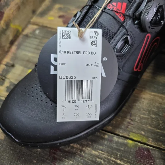Adidas 5.10 Kestrel Pro Boa Black Red  BC0635 Cycling Bike Shoes Men Sz 8 New
