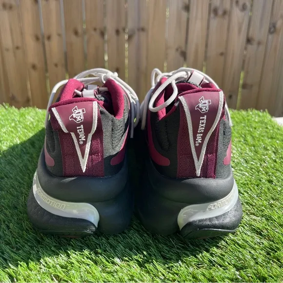 Adidas Alphaboost V1 NCAA Pack Texas A&amp;M Aggies Size 10.5