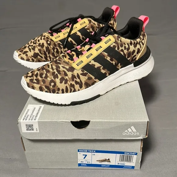 Adidas Big Girls Racer TR21 Leopard II Running Shoes, EUC (Wore Once), Size 7
