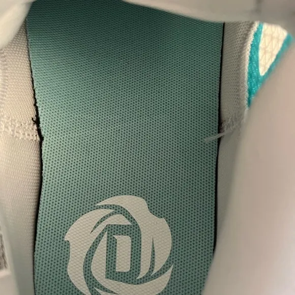 Adidas D Rose Son of Chi Christmas Basketball Shoes White Aqua
