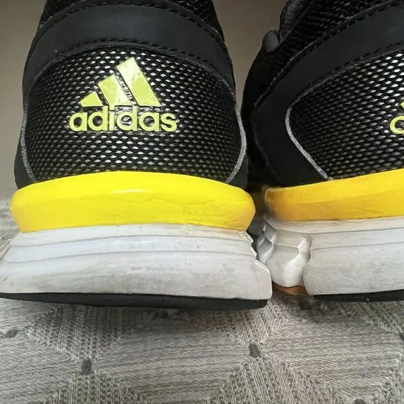 Adidas D70018 Black &amp; Yellow Trainer  Running Sneaker Athletic Shoes Men’s 10.5