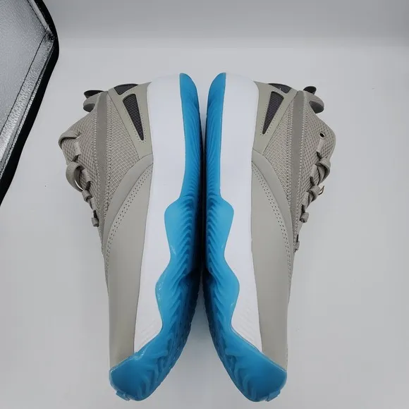 Adidas Dame Certified 2 Low Basketball Shoes Mens 11 Grey IE7793 NEW w/ Tag
