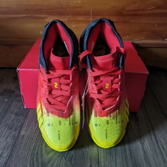 Adidas DON Issue 4 X Pixar The Incredibles Dash Kids 6.5Y Youth Red 122024