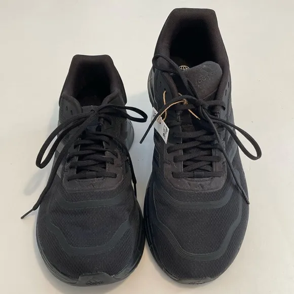 Adidas Duramo NWOT/ Mens running shoe 9 1/2 US