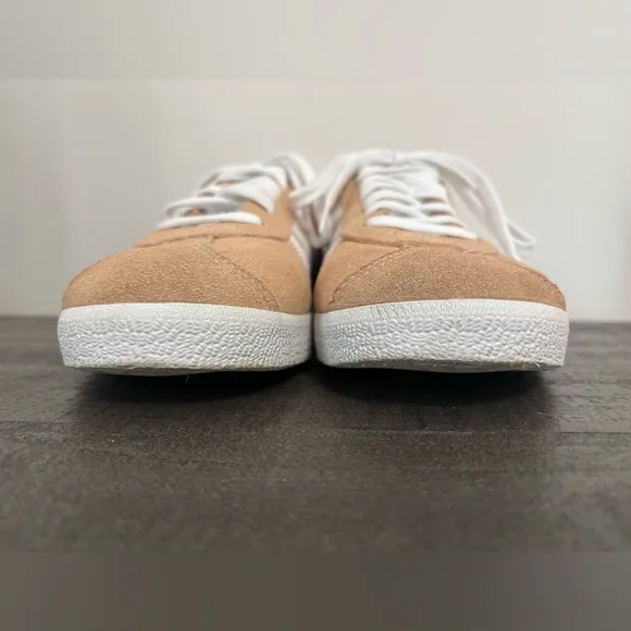 ADIDAS GAZELLE SHOES, HALO BLUSH, WMS SZ 6.5, EXCELLENT - LIKE NEW CONDITION