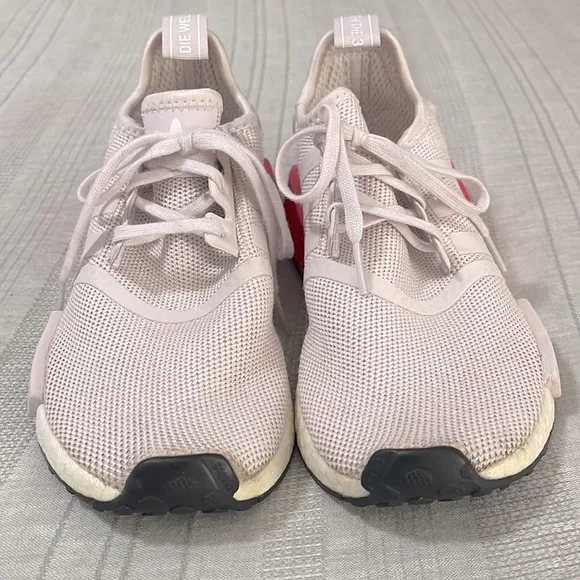 ADIDAS | Girls Adidas NMD R1 Shoes Off White and Hot Pink Size 5