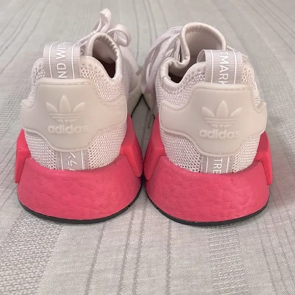 ADIDAS | Girls Adidas NMD R1 Shoes Off White and Hot Pink Size 5