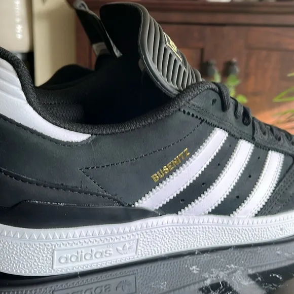 🖤🤍👟adidas Men's Busenitz Shoes-10 Core Black Cloud White and Gold Metallic-10