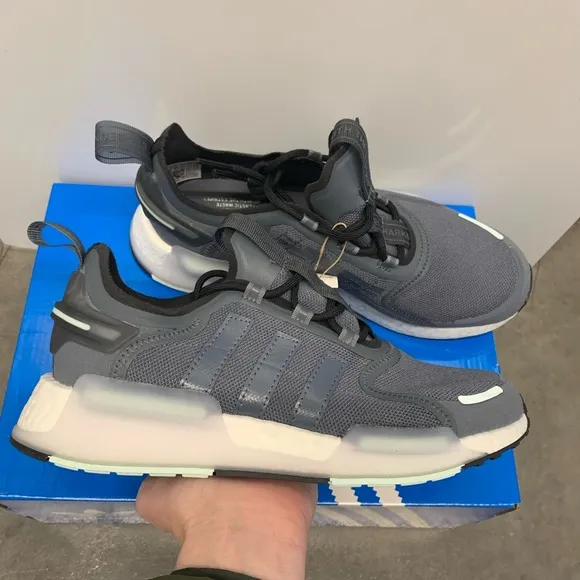 adidas NMD R1 V3 Grey Onix Ice Mint