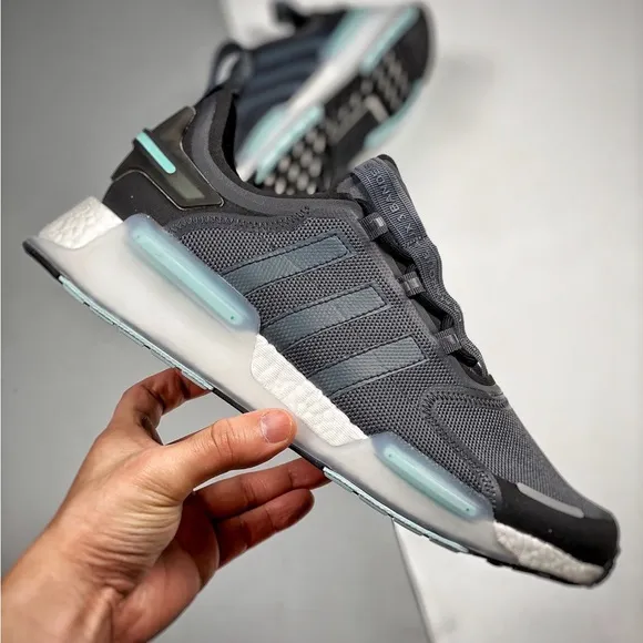 adidas NMD R1 V3 Grey Onix Ice Mint