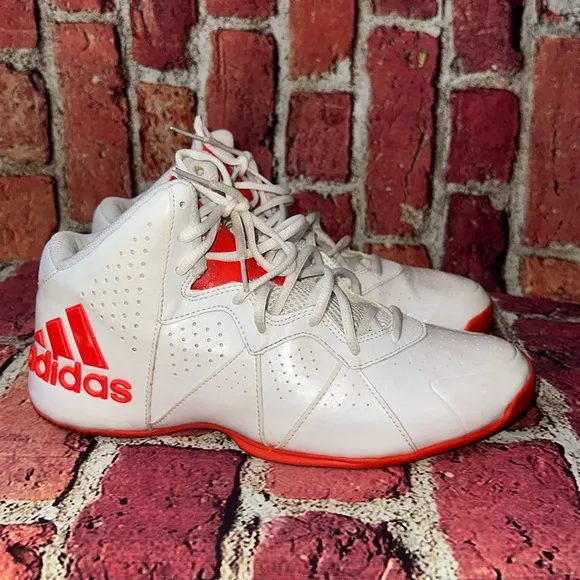 Adidas Pro Men's Smooth Feather White Orange Basketball Shoes Sneakers size 9.5