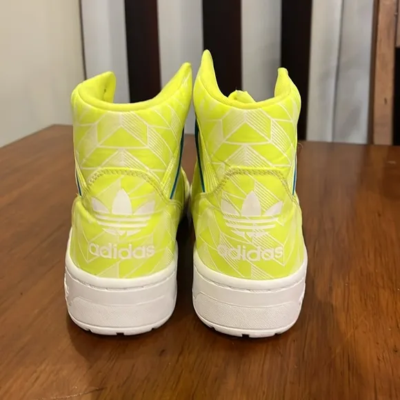 Adidas Rivalry Hi High shoes sneakers new D65195 Men’s Size 10 neon