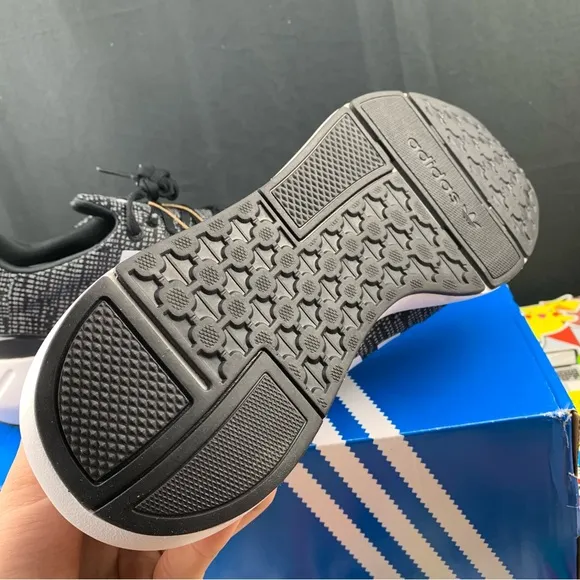 Adidas Swift Run 22 Black   White Womens Various Sizes