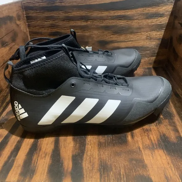 Adidas The Gravel Cycling Mid Shoes Mens Size 9 Core Black/White GW5330 NEW