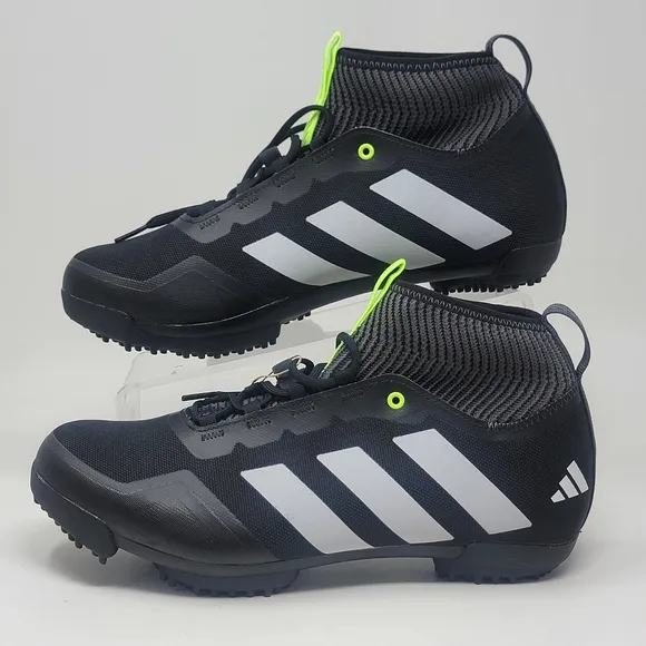 Adidas The Gravel Shoe 2.0 Men's Indoor Cycling Bike Shoes HQ9034 Size 8.5 New