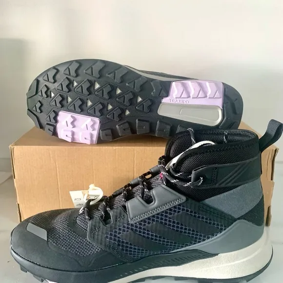 Adidas Trrrex Trailmaker Mid Hiking Shoes Women’s Sz 10 FU7243
