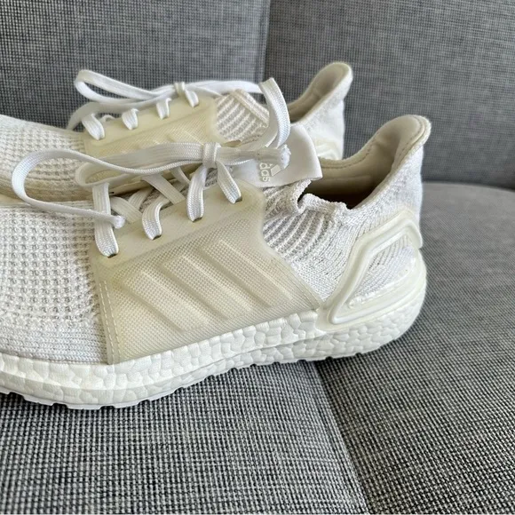 Adidas Ultra Boost 19 Sneakers Shoes Triple White Lace Up Slip On Size 7 Men’s
