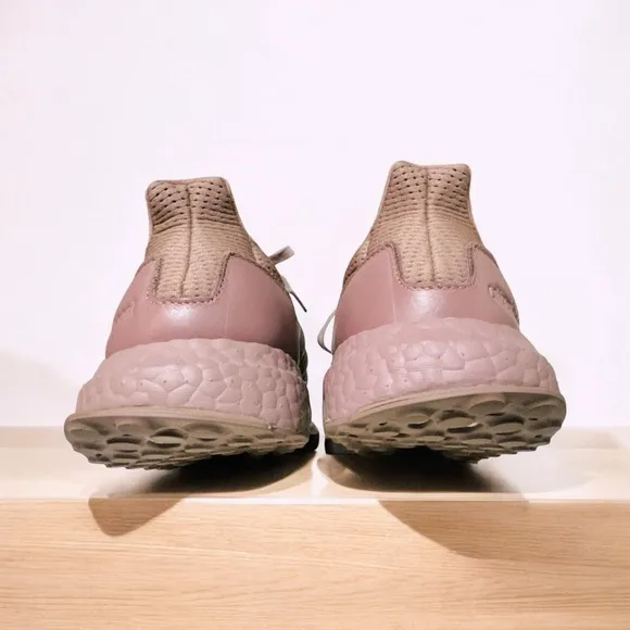 ADIDAS Ultraboost‎ DNA Women’s size 9.5 Wonder color Wonder Oxide