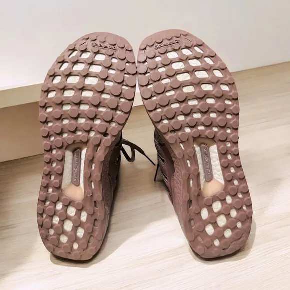 ADIDAS Ultraboost‎ DNA Women’s size 9.5 Wonder color Wonder Oxide