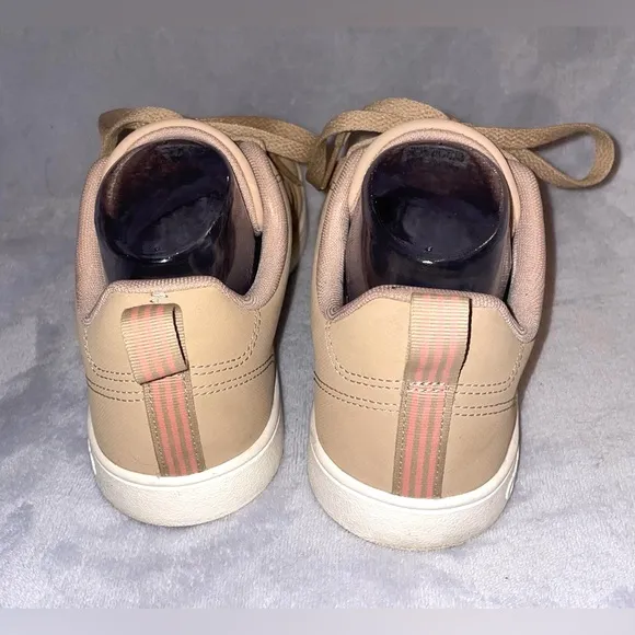 Adidas VS Advantage Women’s Beige Lace Up Tennis Shoes Sneakers ART F34441 Tan