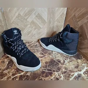 Adidas Youth Tubular Instinct suade running shoes size 6y.   193
