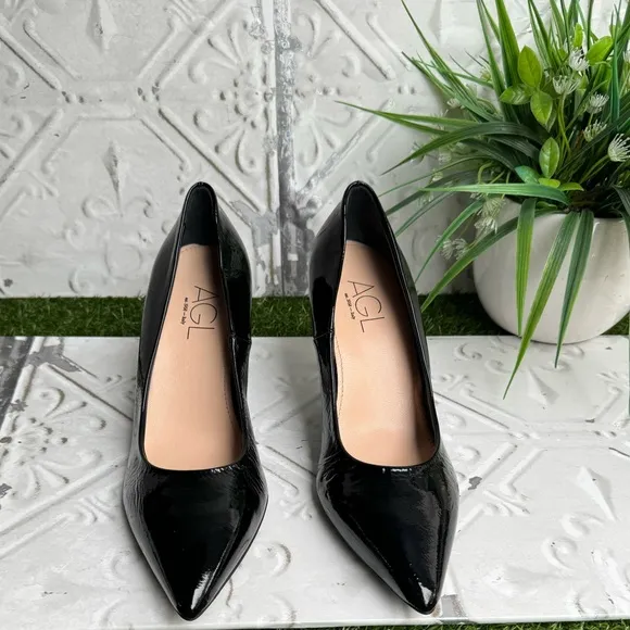 AGL Black Patent leather heel pump size 37 US 7 like new $440