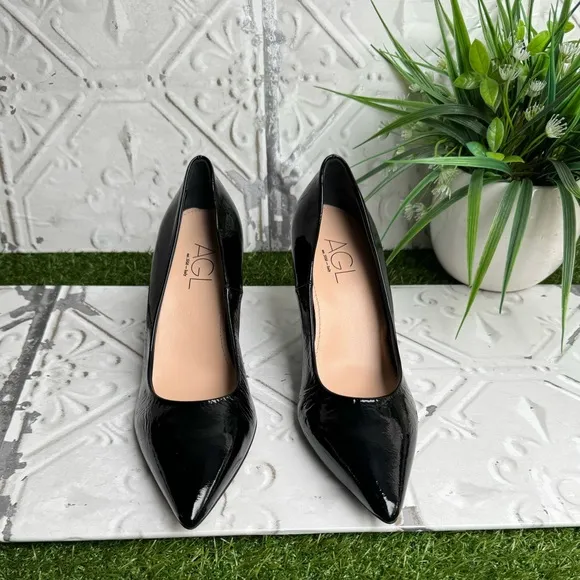 AGL Black Patent leather heel pump size 37 US 7 like new $440