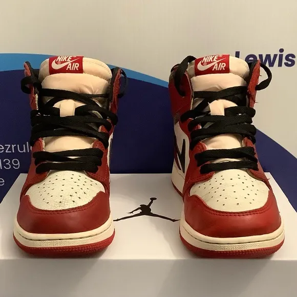 Air Jordan 1 High Chicago Lost And Found Kids Size 6y