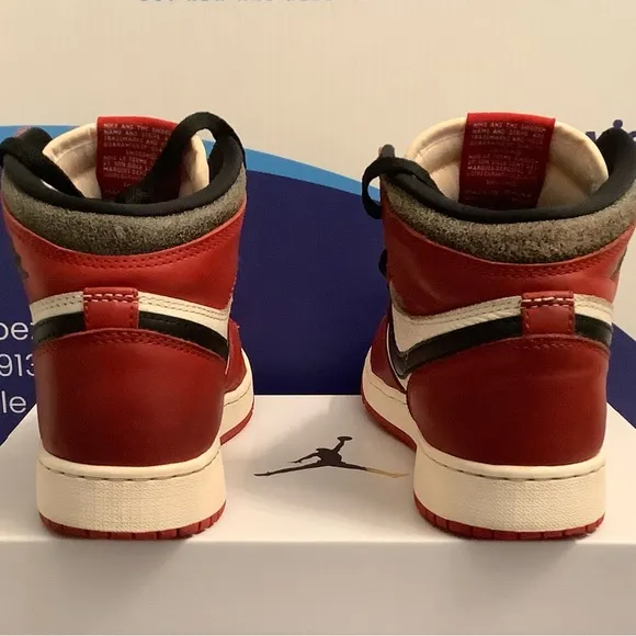 Air Jordan 1 High Chicago Lost And Found Kids Size 6y