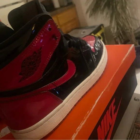 Air Jordan 1 “Patent Bred” Size 7.5
