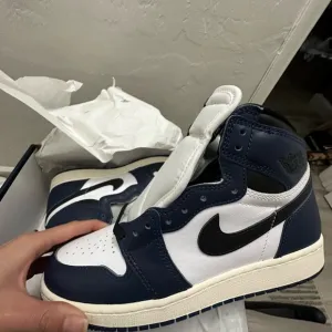 Air Jordan 1 Retro High OG GS Midnight Navy Brand New