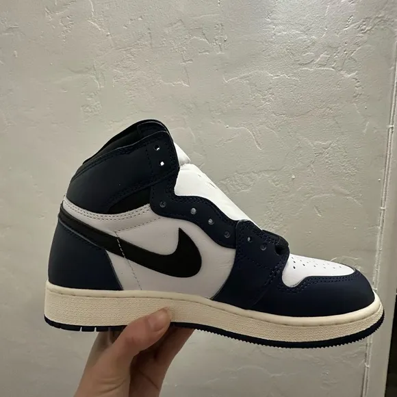 Air Jordan 1 Retro High OG GS Midnight Navy Brand New