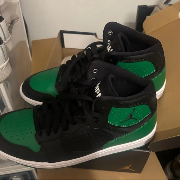 Air Jordan access black aloe verde jump man sneakers men’s size 8