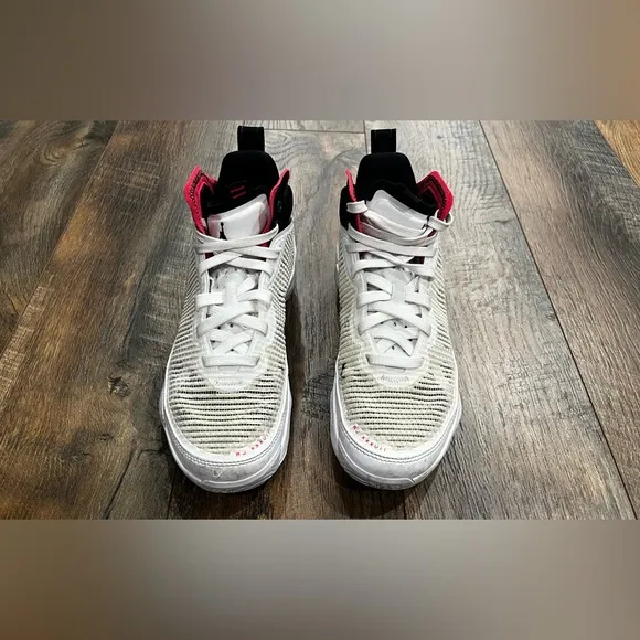 Air Jordan Youth Basketball Tennis Shoes, White, Size 4.5Y