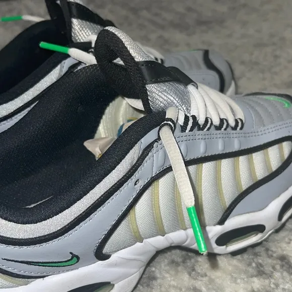 Air Max Tailwind 4 GS 'Wolf Grey Green Spark' Size: 6Y