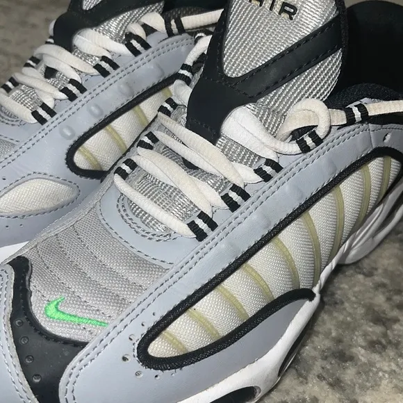 Air Max Tailwind 4 GS 'Wolf Grey Green Spark' Size: 6Y