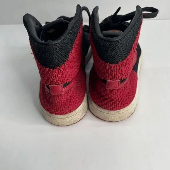 Air Jordan 1 Retro High FlyKnit Bred GS Size 6.5 Shoes‎ Sneakers (READ)